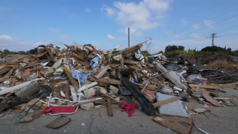 Big-pile-of-trashes-uncontrolled-landfill-along-a-road-France-Aix-en-Provence